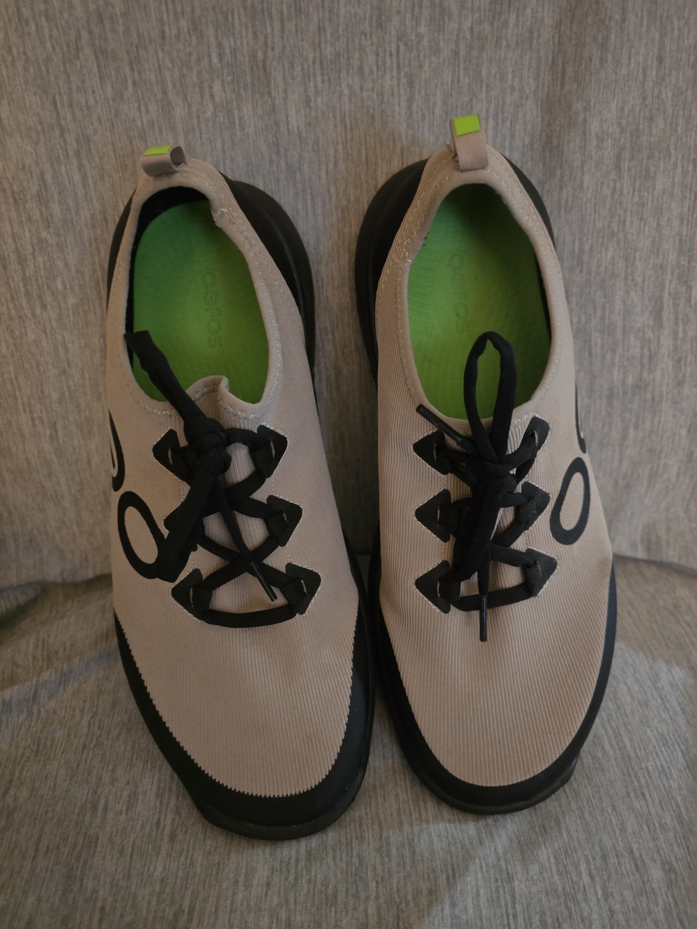 Oofos Stride Beige Sneakers. Worn Once. Men's 11.